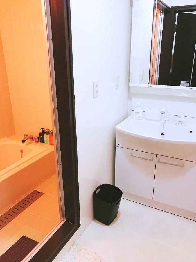 Osaka Sinsei Guest House Exterior photo